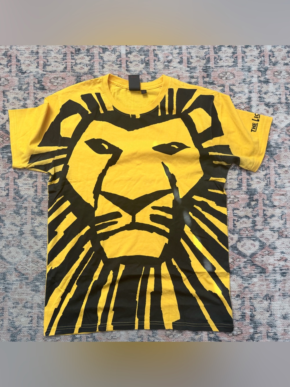 Lyon King The musical shirt sz M